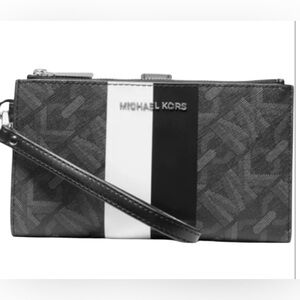 NWT Michael Kors Michael Jet Set Logo double zip black optic wristlet purse